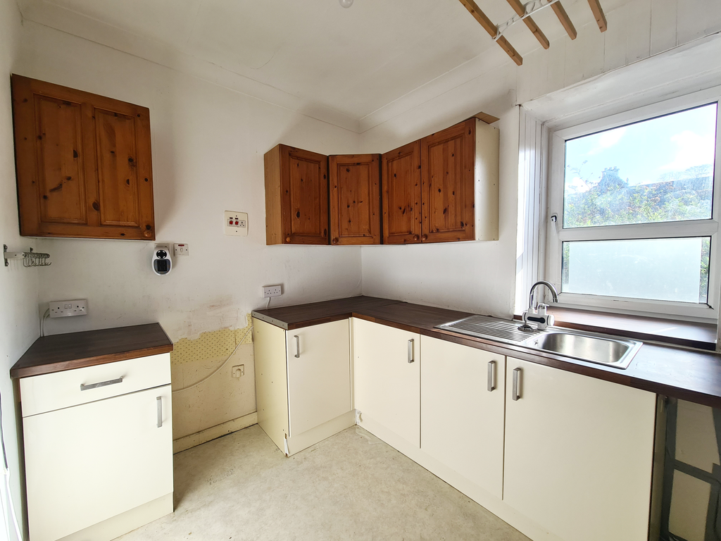 Property photo 3 of 6 3