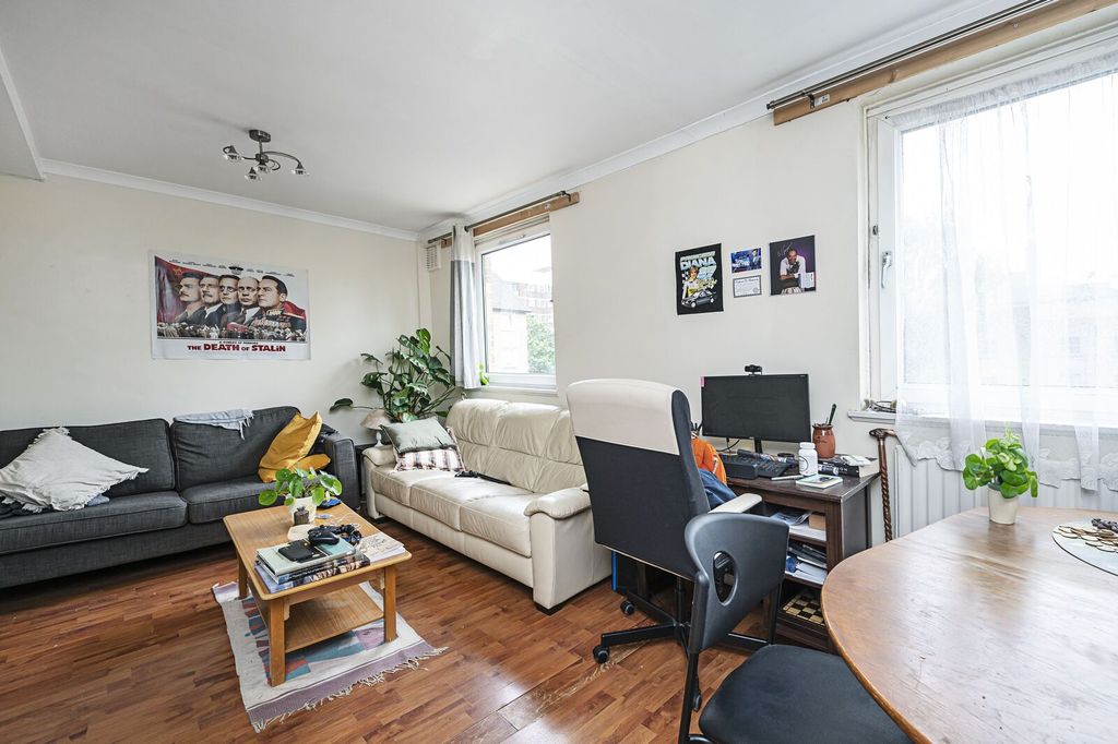 Property photo 2 of 7