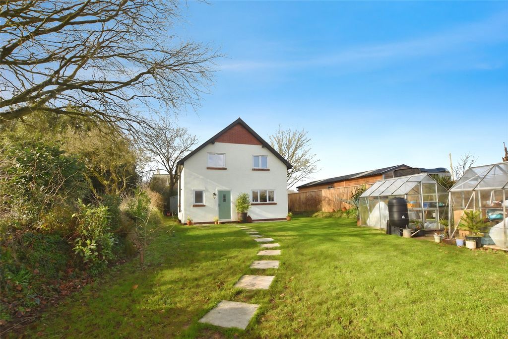 Property photo 1 of 19 Garden