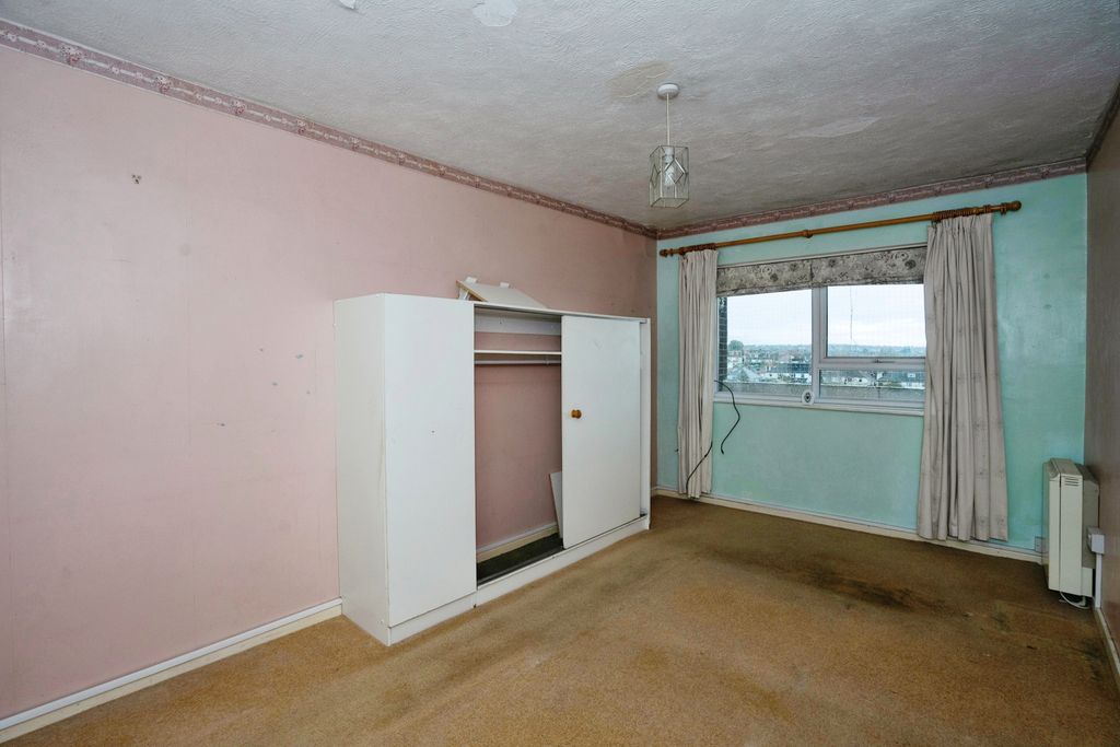 Property photo 3 of 11 Photography