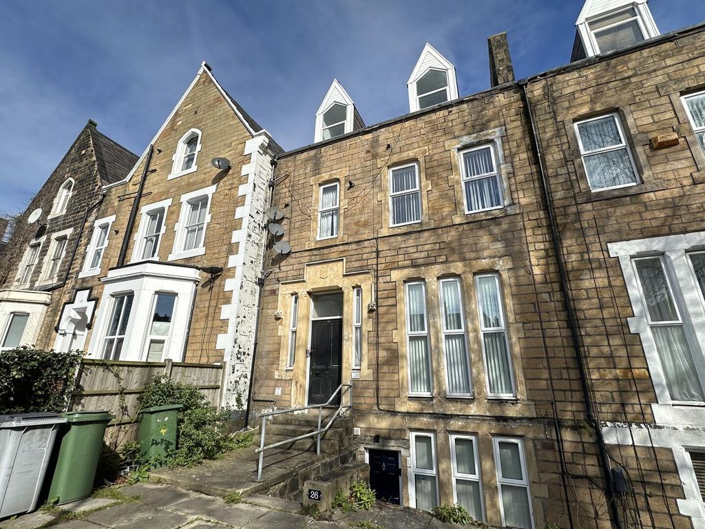 Property photo 1 of 7 Front (Exterior)