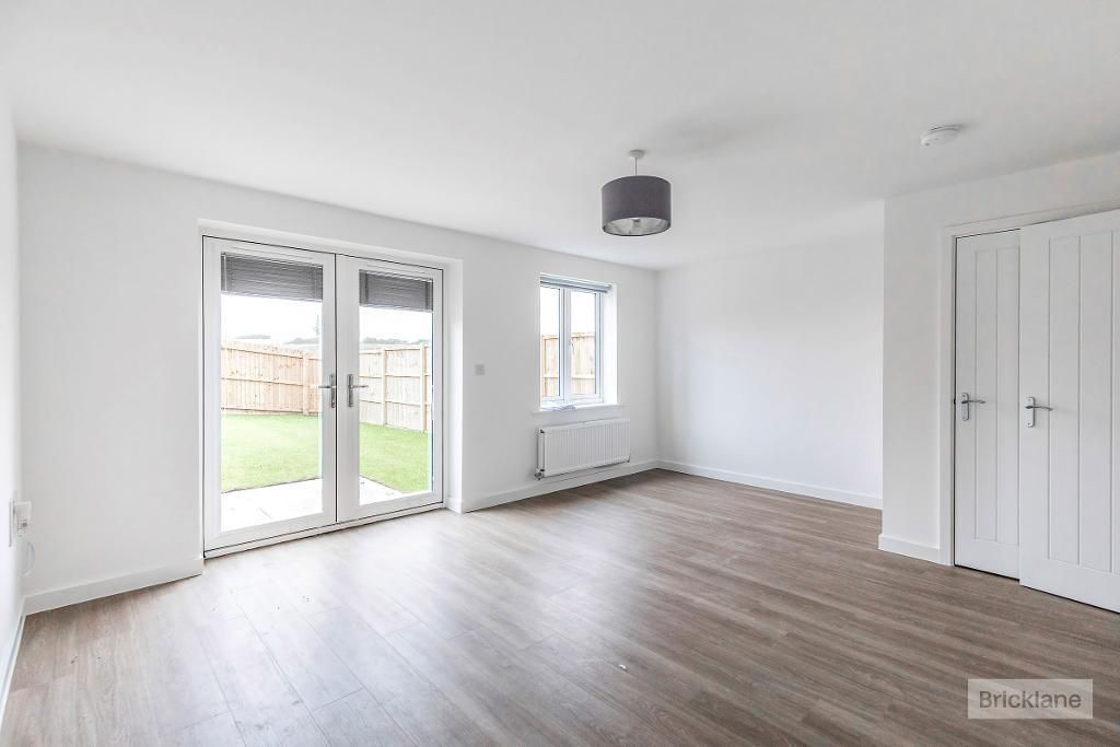 Property photo 3 of 14 Lounge