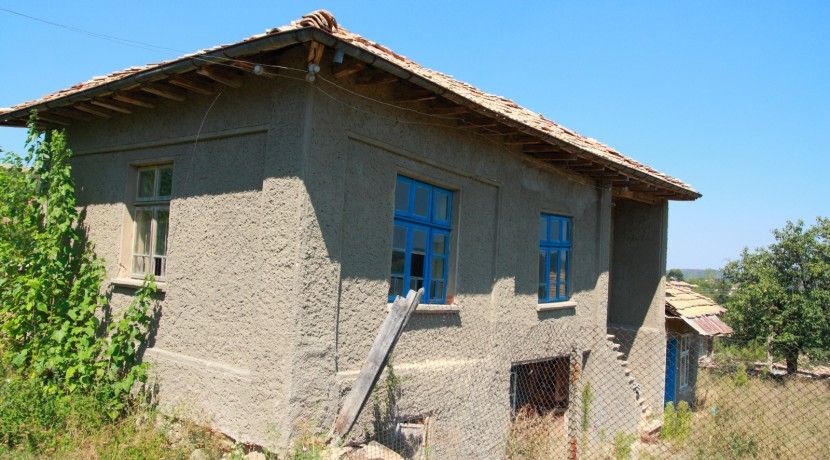 Property photo 2 of 5