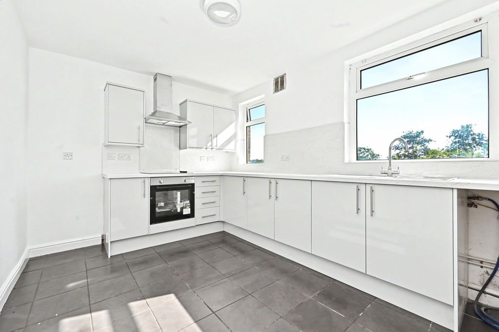 Property photo 2 of 13 Rhm_3807