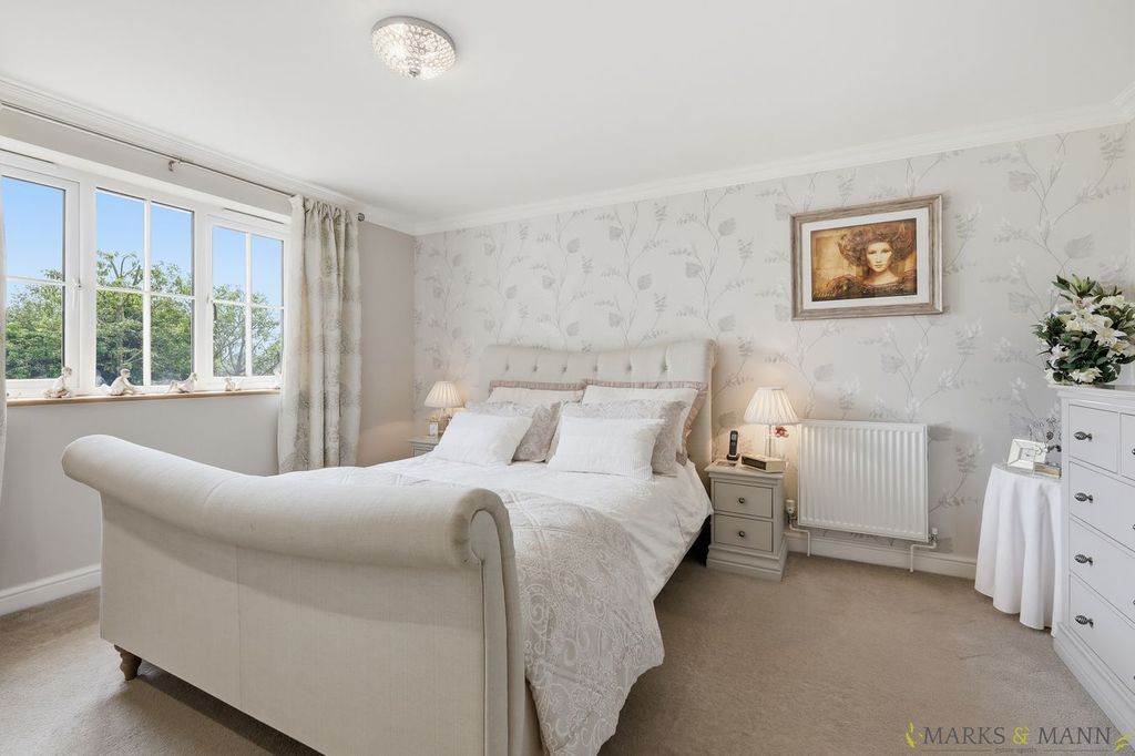 Property photo 3 of 50