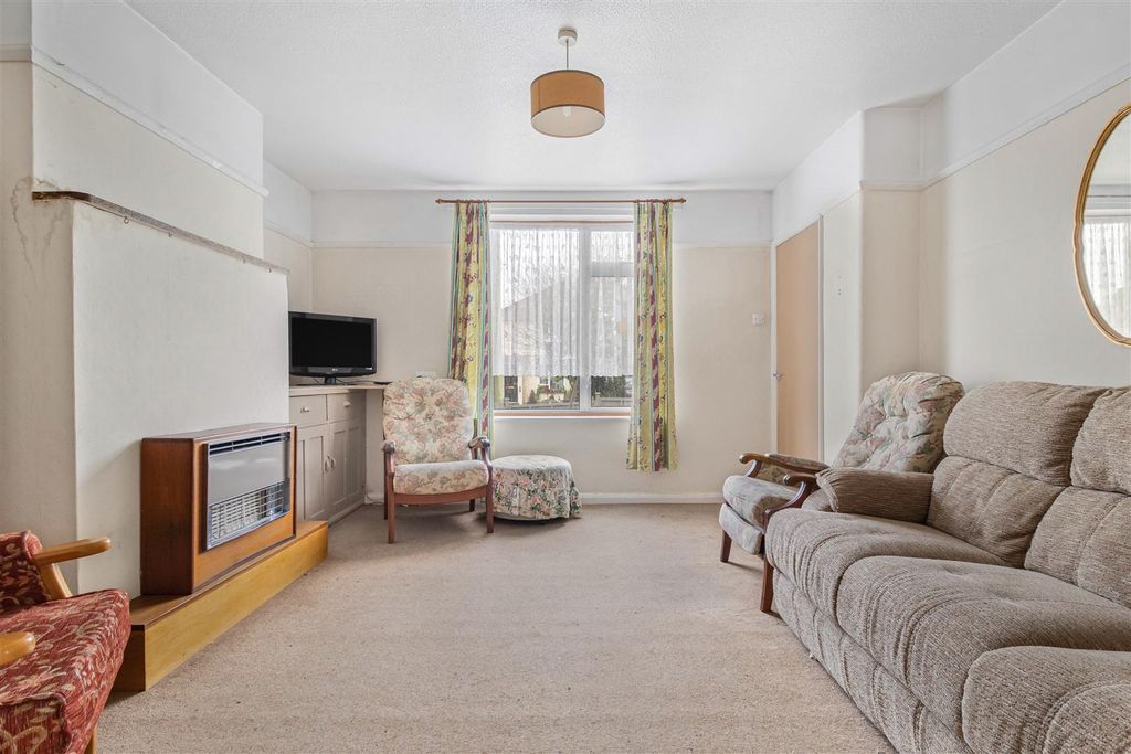 Property photo 2 of 13 8_69238.Jpg