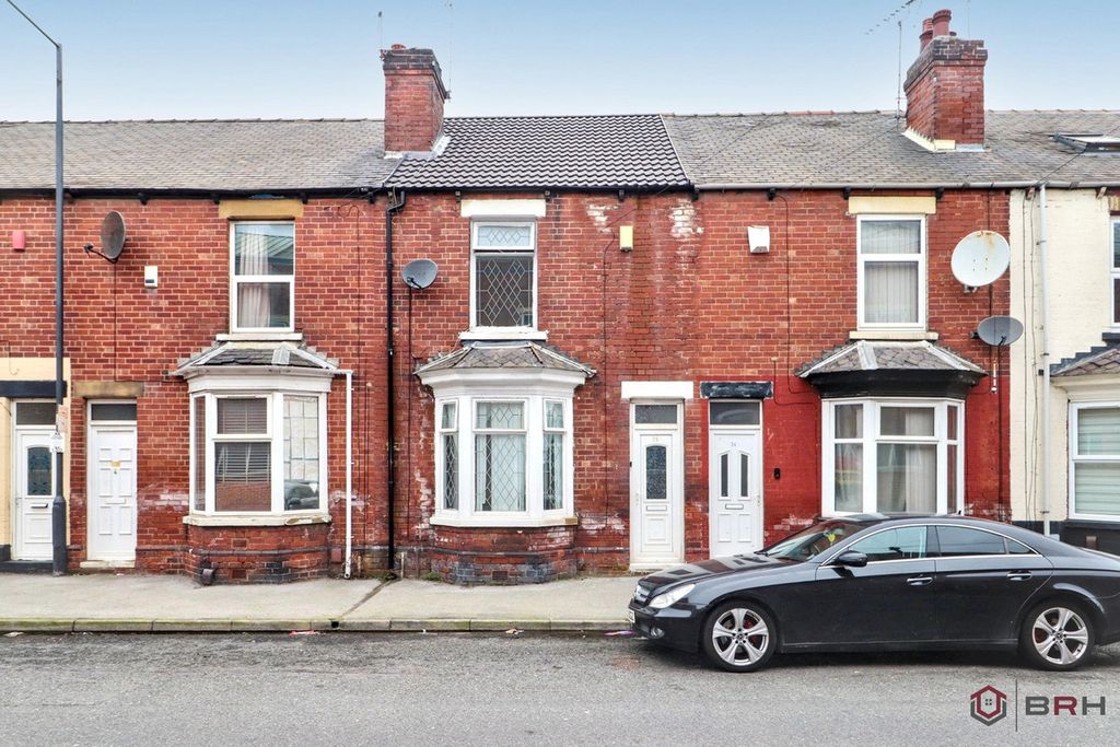 Property photo 1 of 9