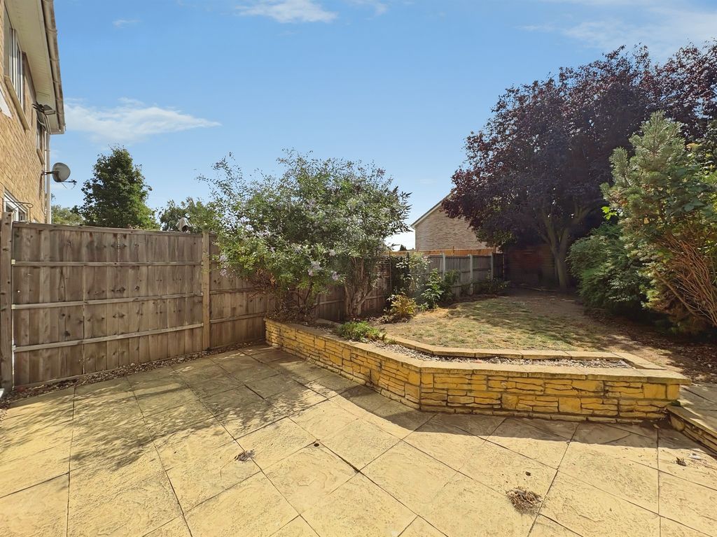 Property photo 3 of 4
