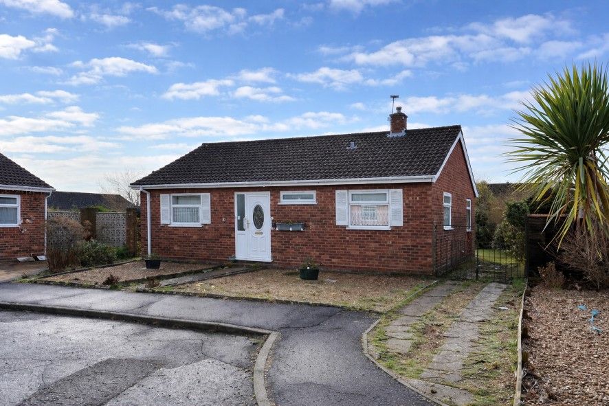 Property photo 2 of 12