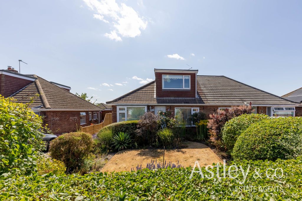 Property photo 1 of 17 Front