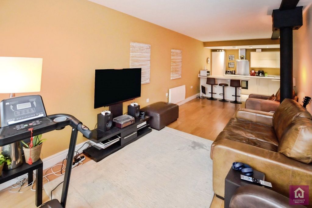 Property photo 3 of 23 Picture No. 29