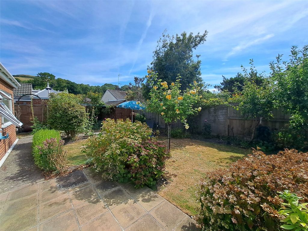 Property photo 3 of 35 Picture No. 15
