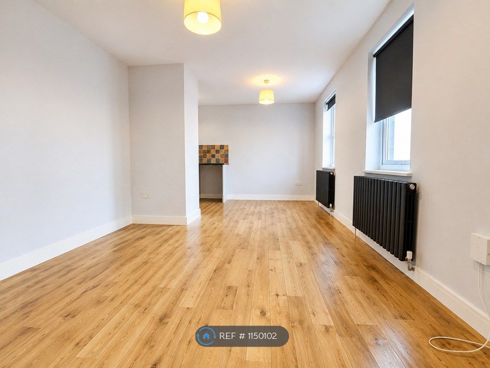 Property photo 2 of 9 Living Room