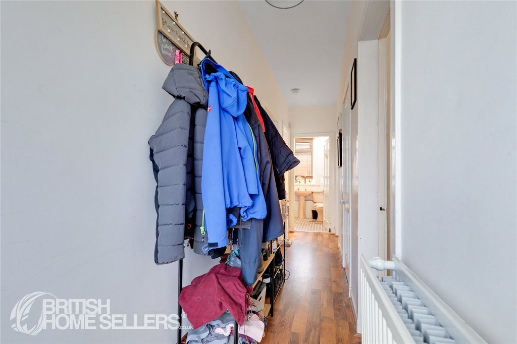 Property photo 3 of 15 Picture No. 12