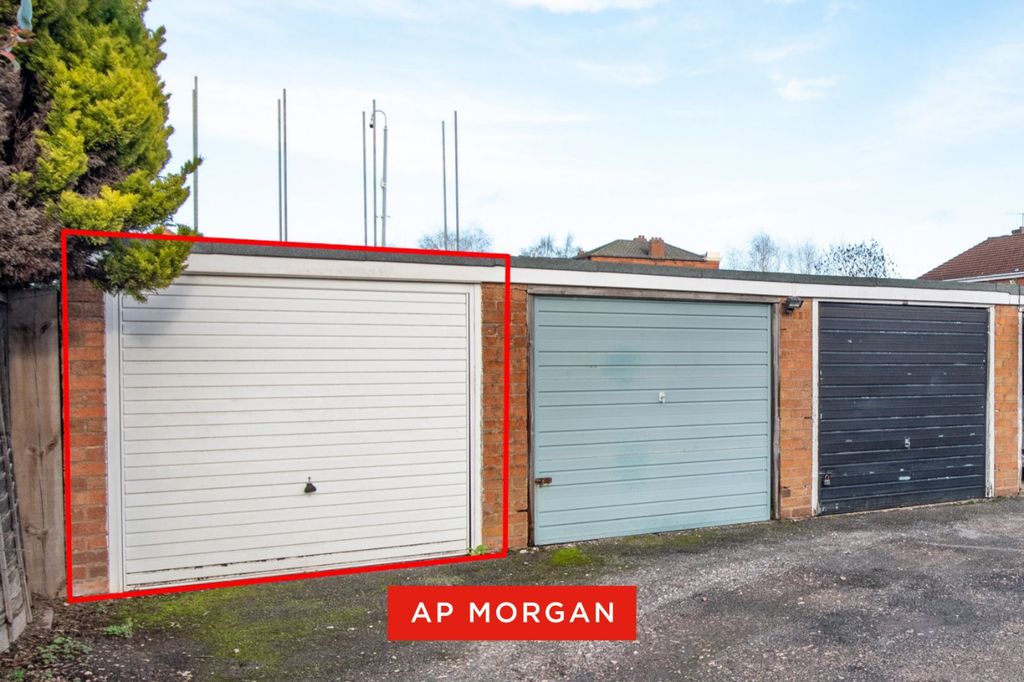 Property photo 2 of 14 Picture No. 30