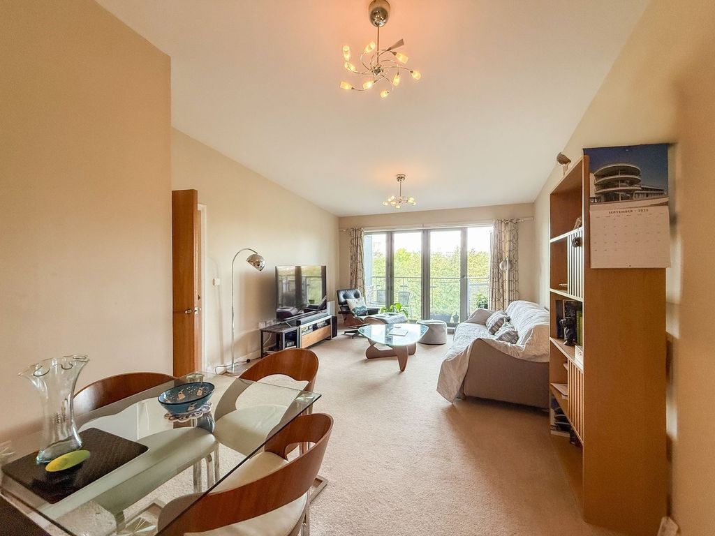 Property photo 2 of 12 Open Plan Living