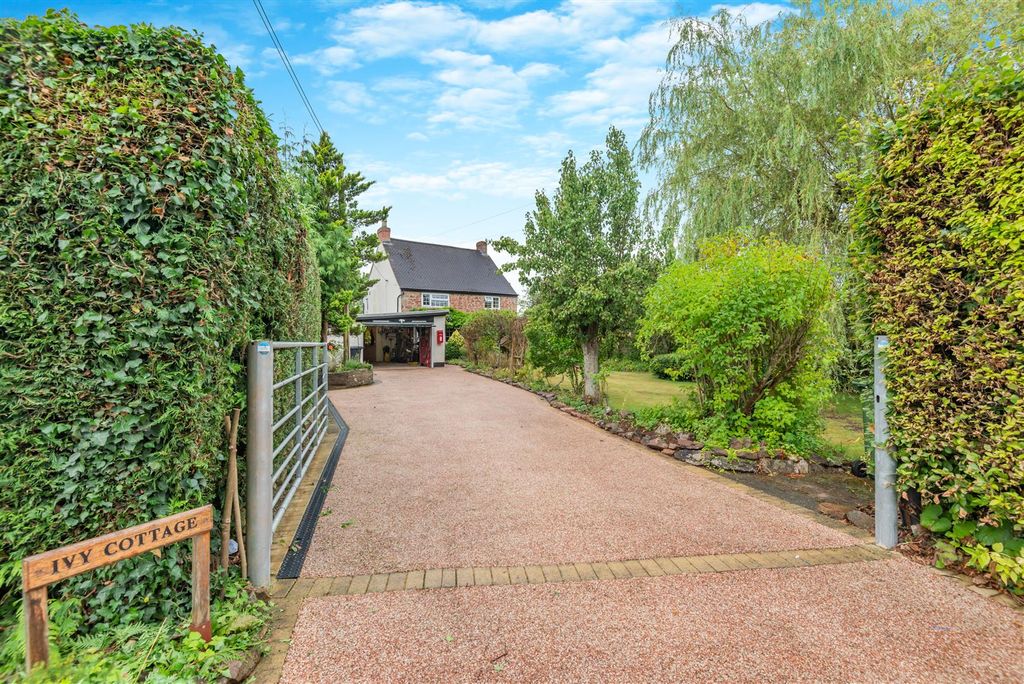 Property photo 1 of 43