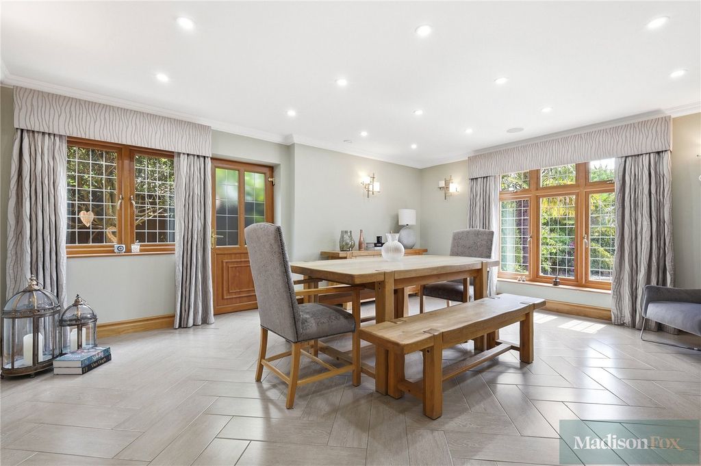 Additional image 14 of 5 bed detached house for saleWest View, Loughton, Essex IG10