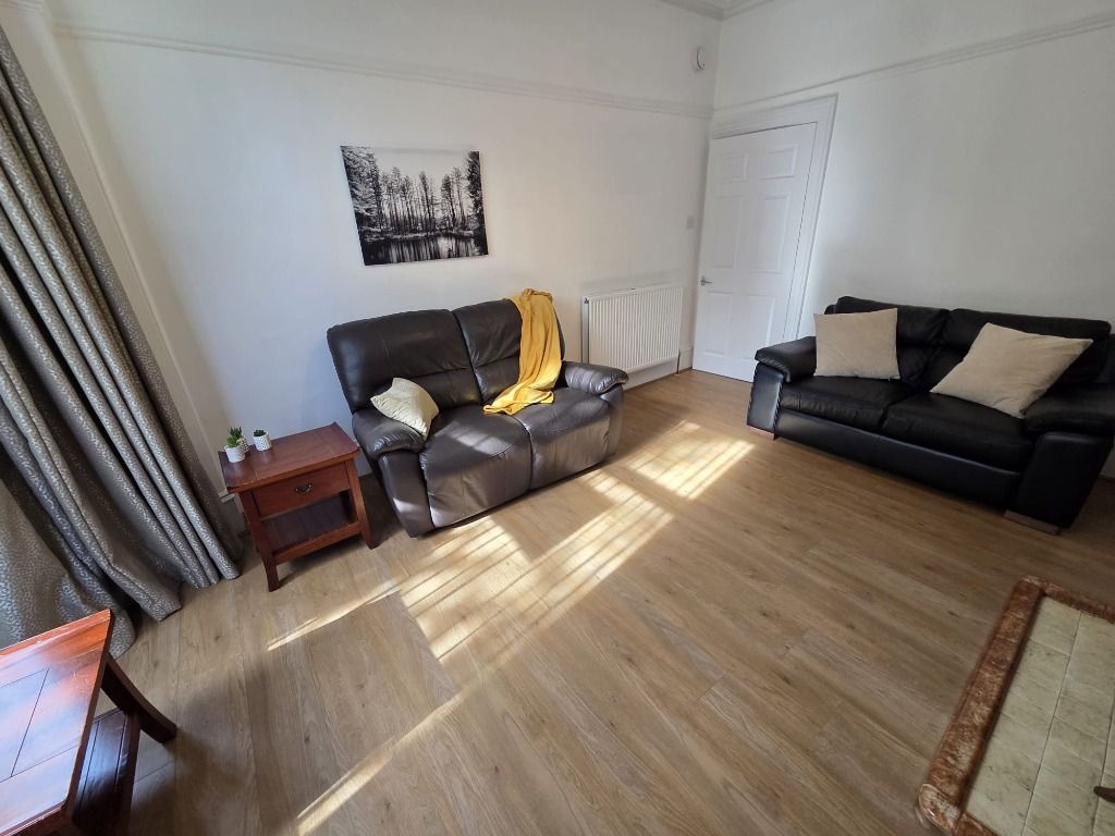 Property photo 3 of 11 Photo 3