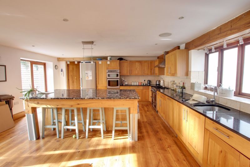 Property photo 2 of 25 Photo 2