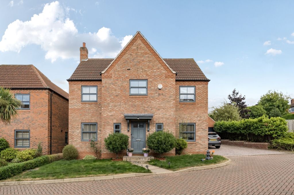 Property photo 1 of 13 1323878-5-68794ce85Bfd0-Arw