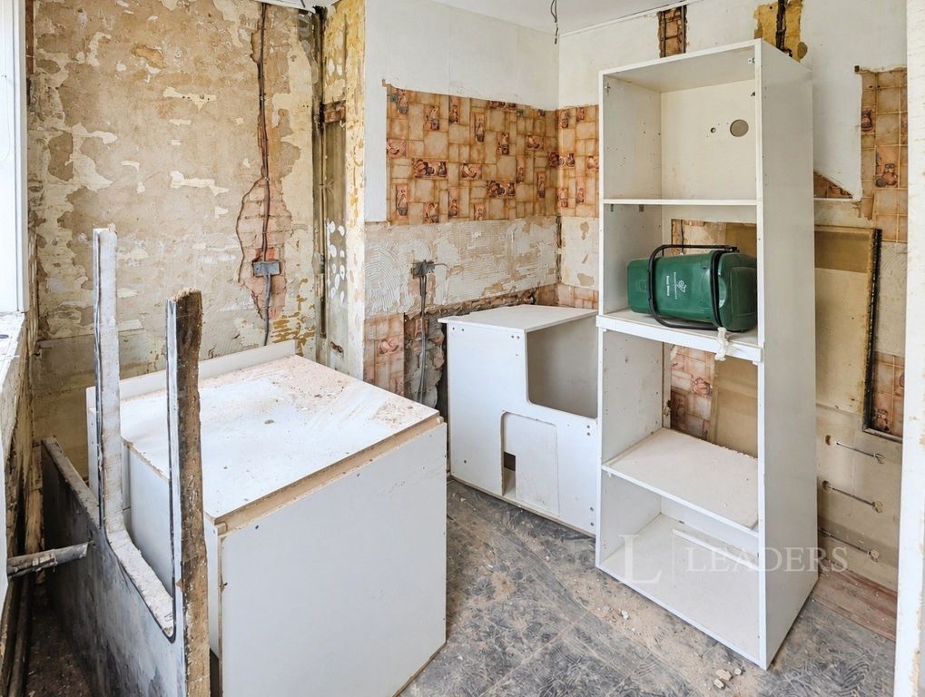 Property photo 3 of 10 Pbox-Img.Png