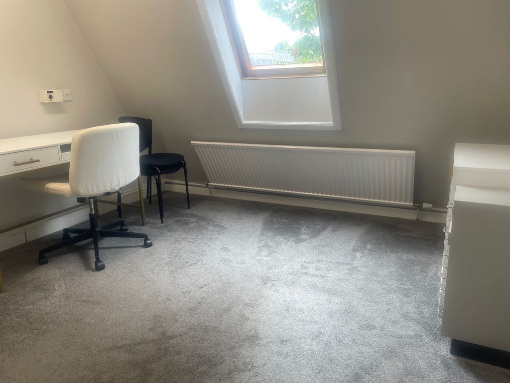 Property photo 2 of 3