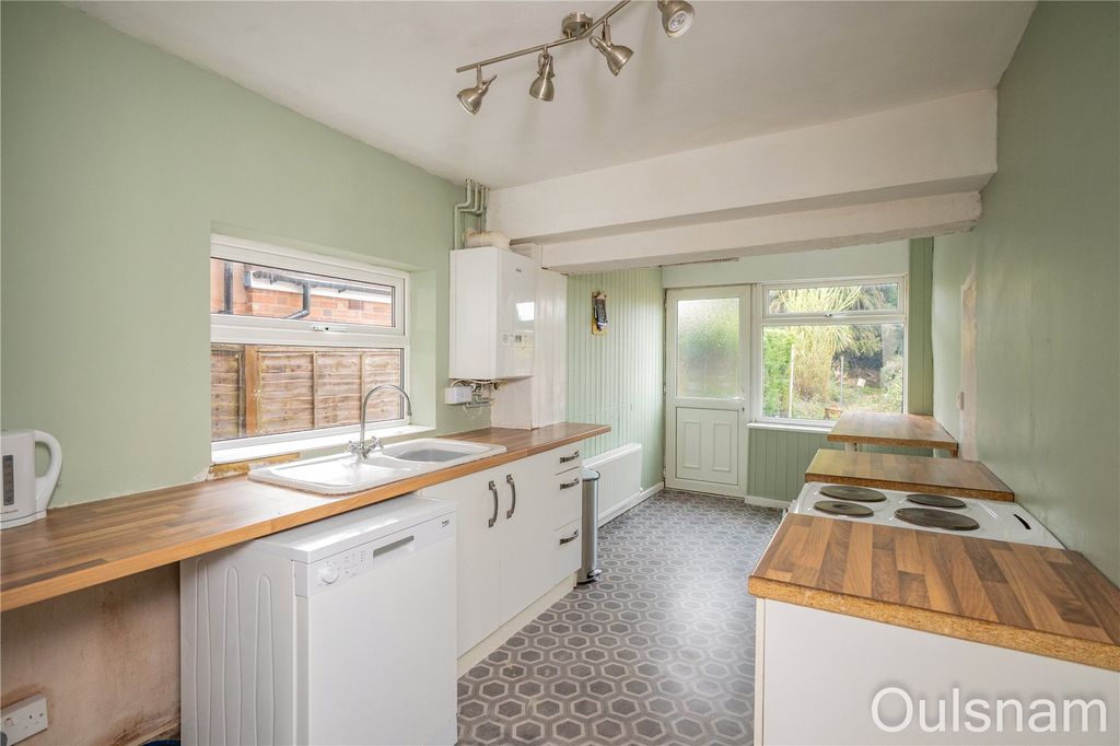 Property photo 2 of 12 Picture No. 24