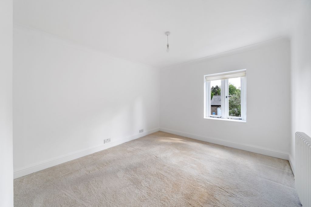 Property photo 2 of 8 1147068 (5)