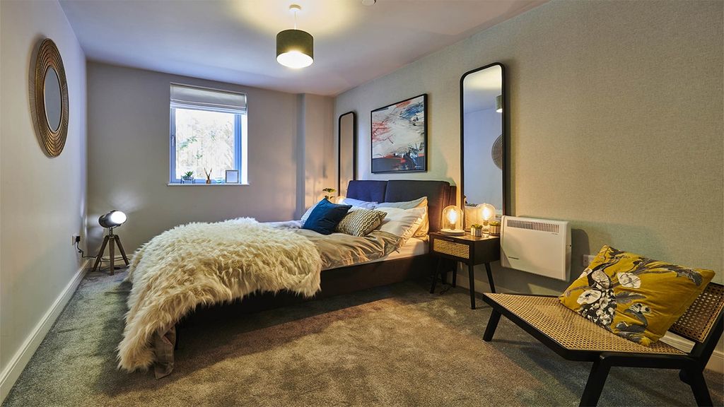 Property photo 1 of 6 Luxury One Bedroom Flat With Secure Parking