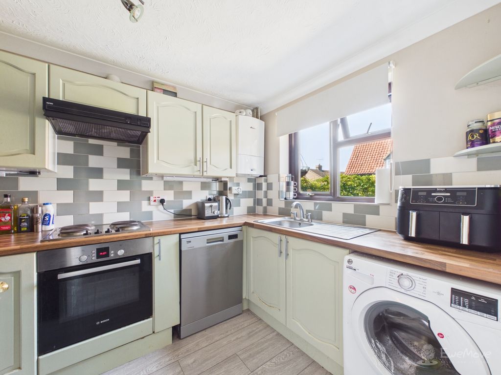 Property photo 2 of 21 Kitchen- Mark Stephens Ewemove Newmarket And Soham