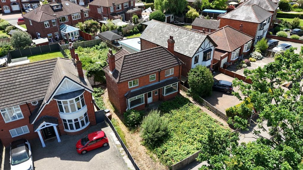 Property photo 1 of 18 5204340