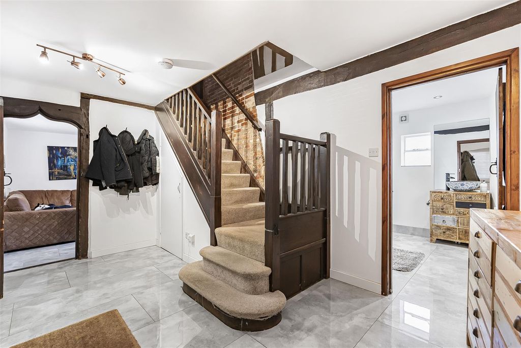 Property photo 3 of 27 15_68145.Jpg