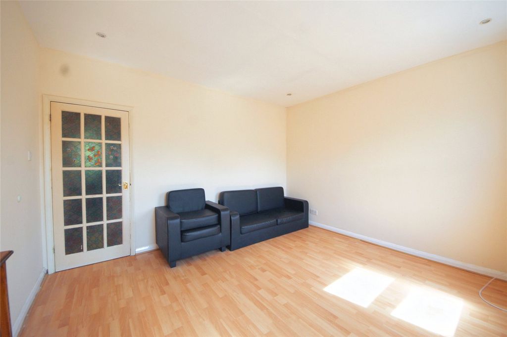 Property photo 2 of 10 Picture No. 09