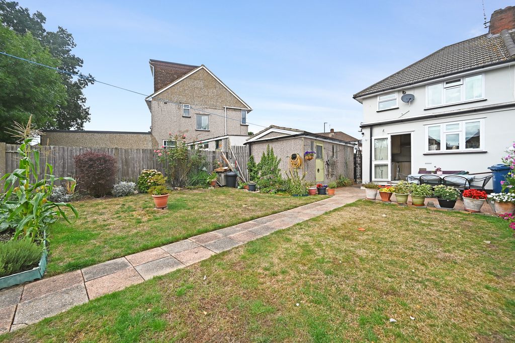 Property photo 1 of 13 9