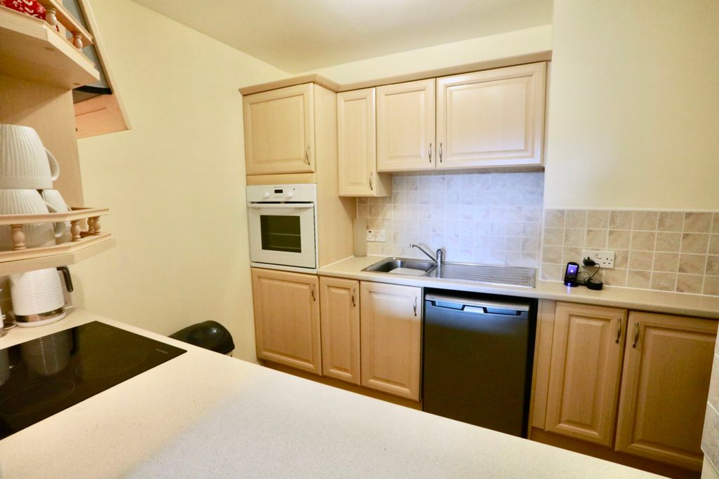 Property photo 3 of 13