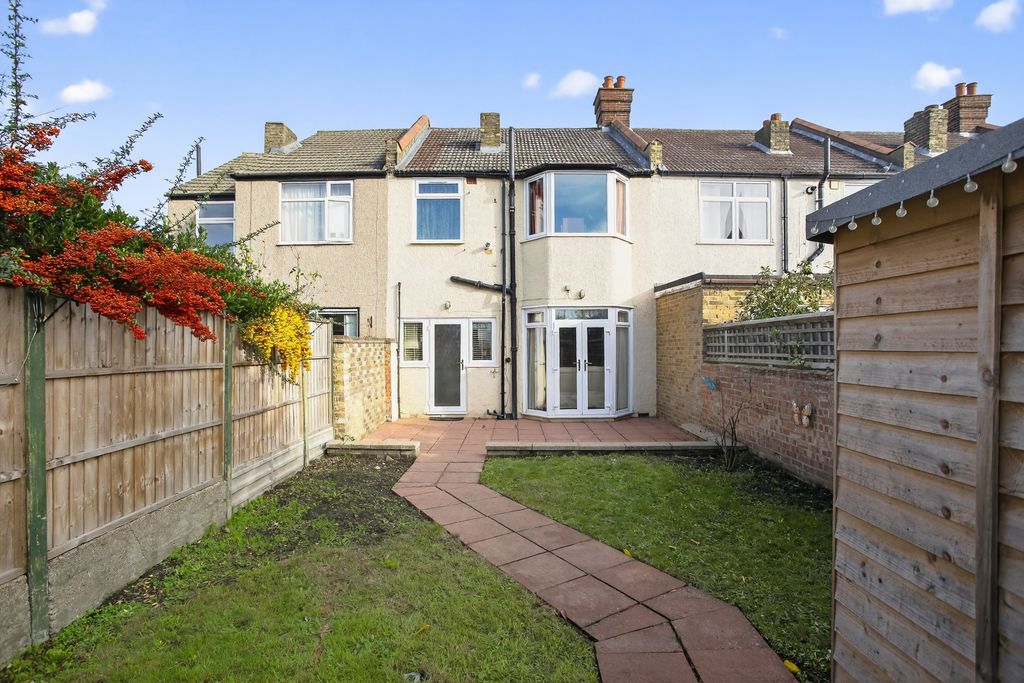 Property photo 3 of 20