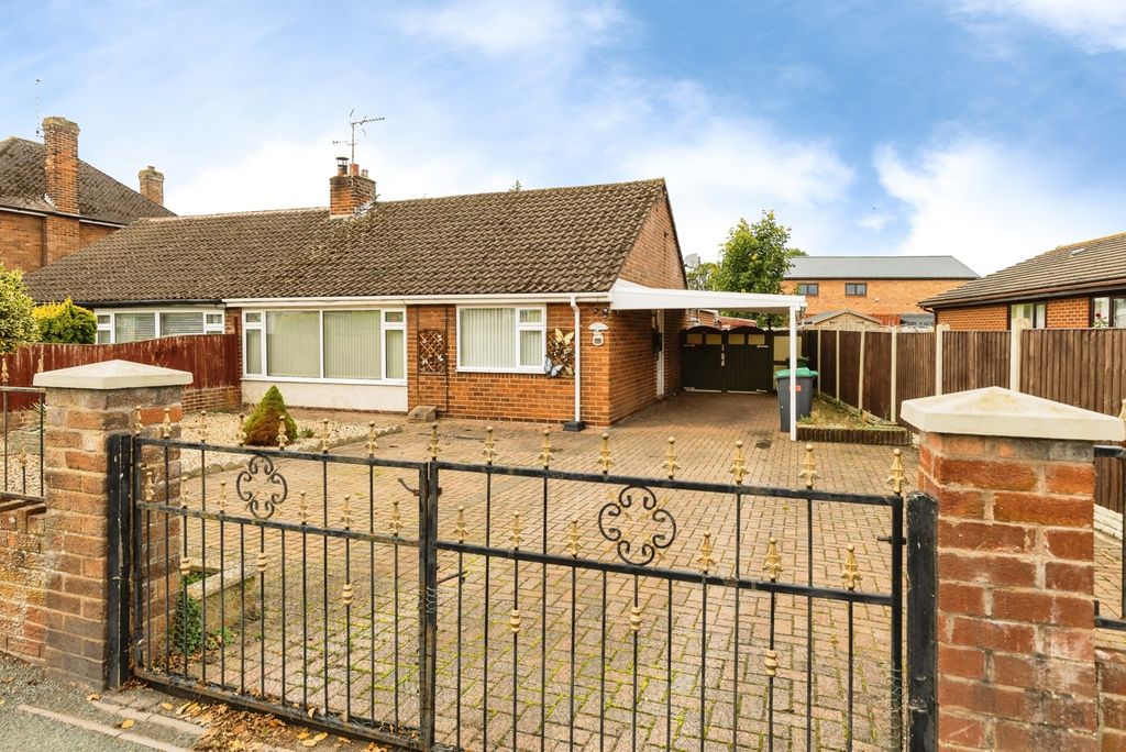 Property photo 1 of 17 Front