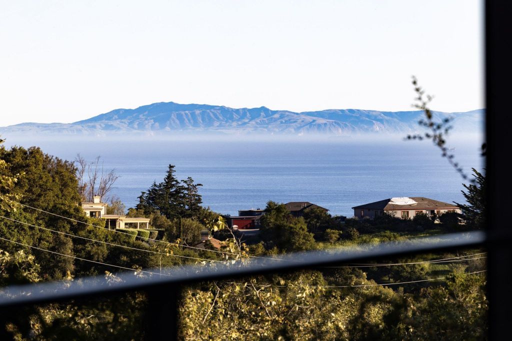 Property photo 3 of 10 <Alttext/>