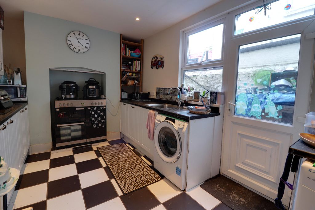 Property photo 3 of 19 Picture No. 26