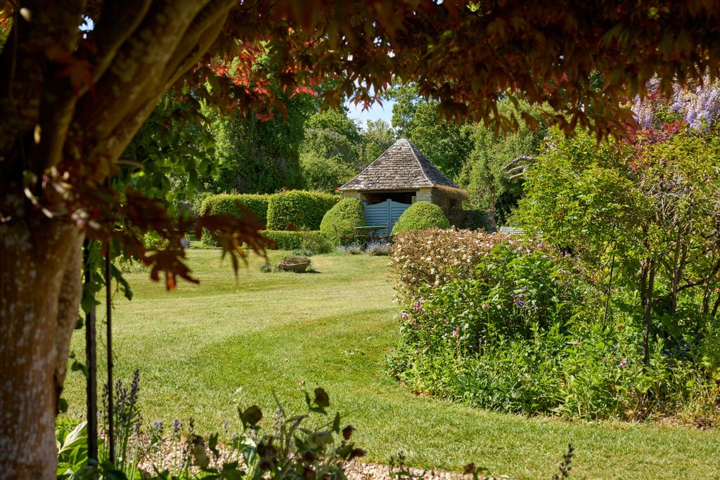 Additional image 29 of 8 bed farm for saleMinster Lovell, Oxfordshire OX29