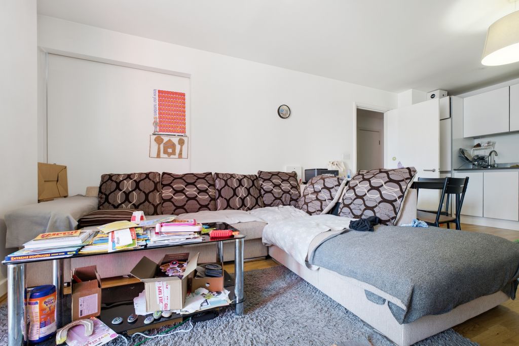 Property photo 2 of 12
