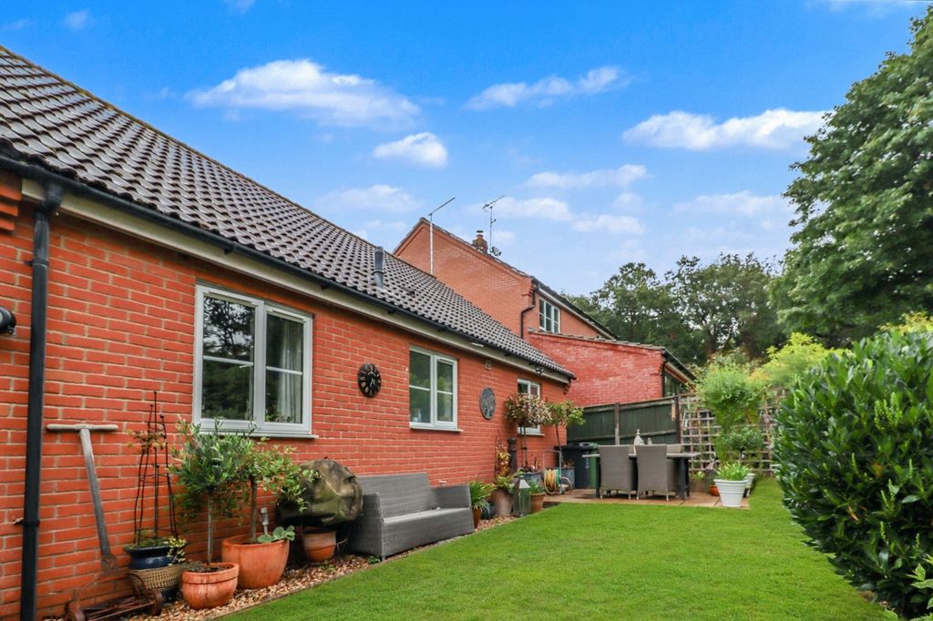 Property photo 2 of 20 4486912