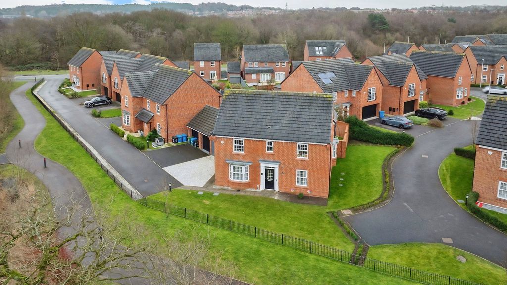 Property photo 1 of 35