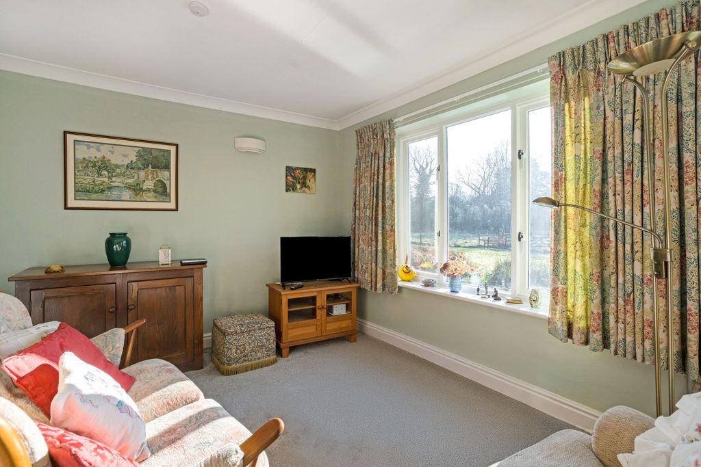 Property photo 1 of 4