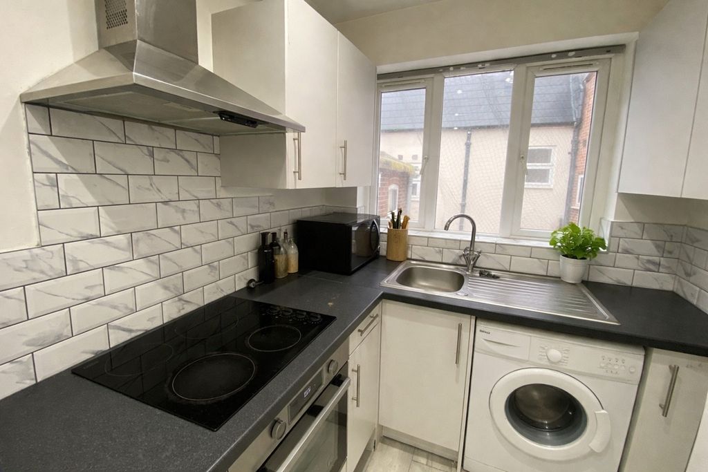 Property photo 2 of 5