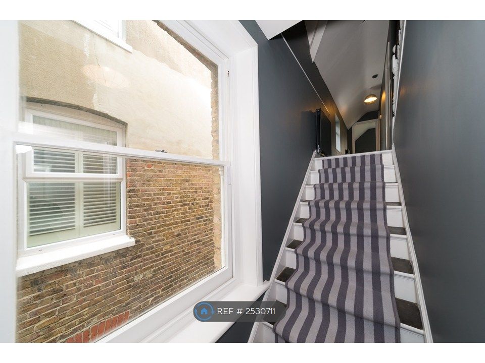 Property photo 2 of 22 Entrance And Hall