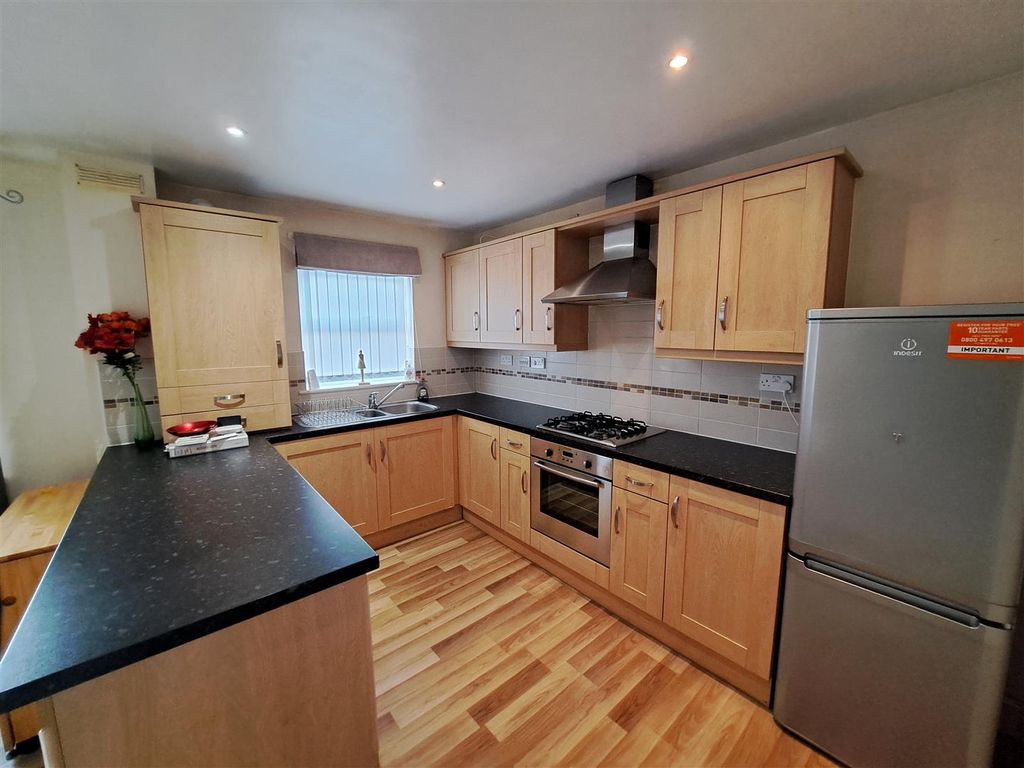 Property photo 3 of 9 1000014602.Jpg