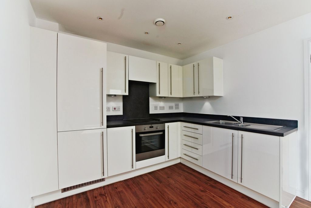 Property photo 3 of 16 Pbox-Img.Jpg