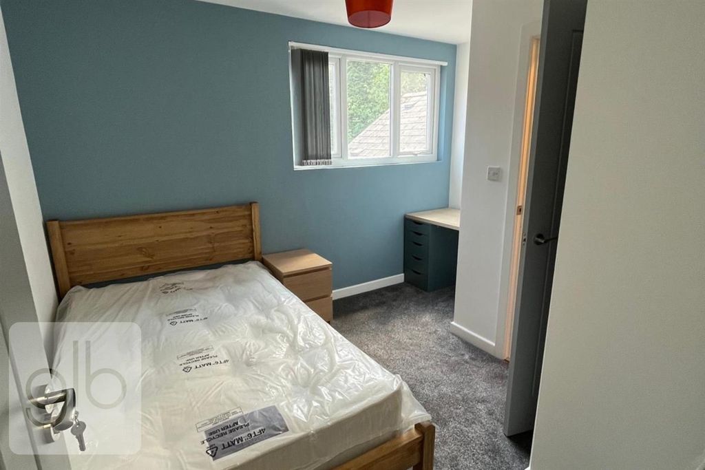 Property photo 1 of 8 1.Png